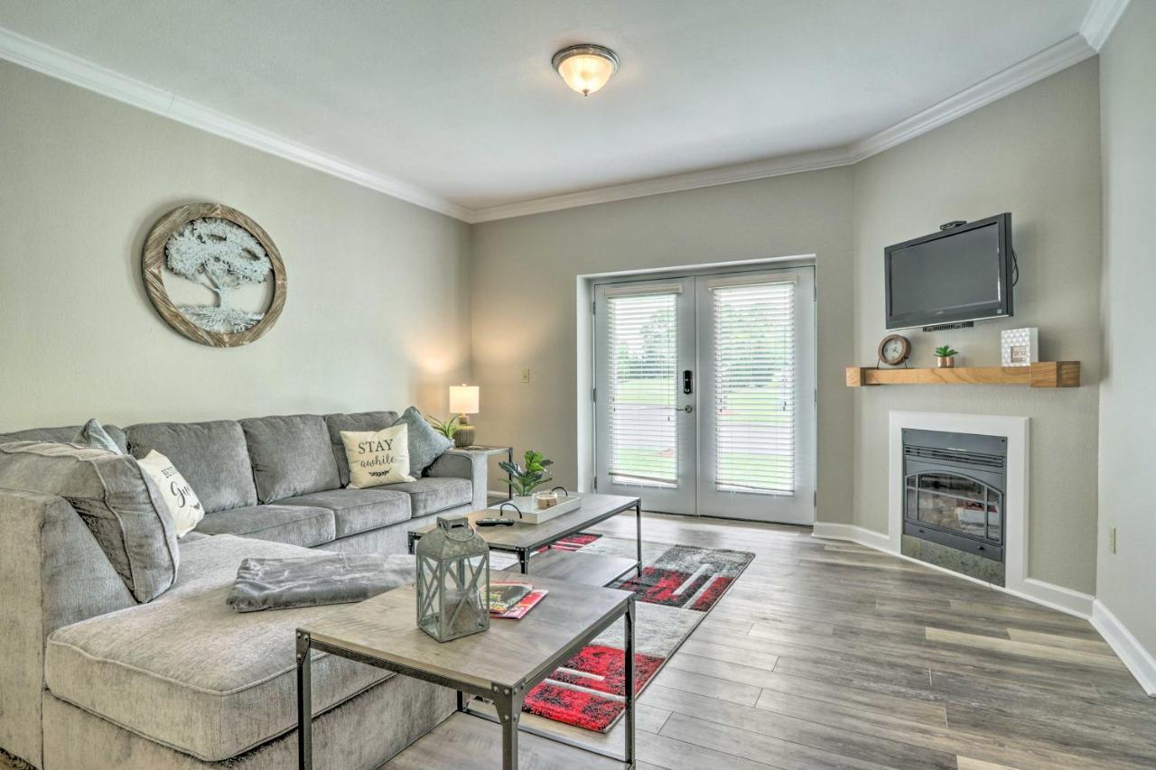 Downtown Pigeon Forge Condo With Pool Access! Exterior photo